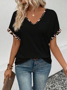 EMERY ROSE New Fashion Women's V-Neck T-Shirt With Leopard Print Trim - Black - View 7