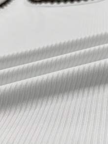 INAWLY Retro Colorblock Square Neck Camisole, Minimalist Versatile Sleeveless Slim Fit T-Shirt, Shell Embroidered Knit Fabric, Suitable For Outings, Commuting, And School