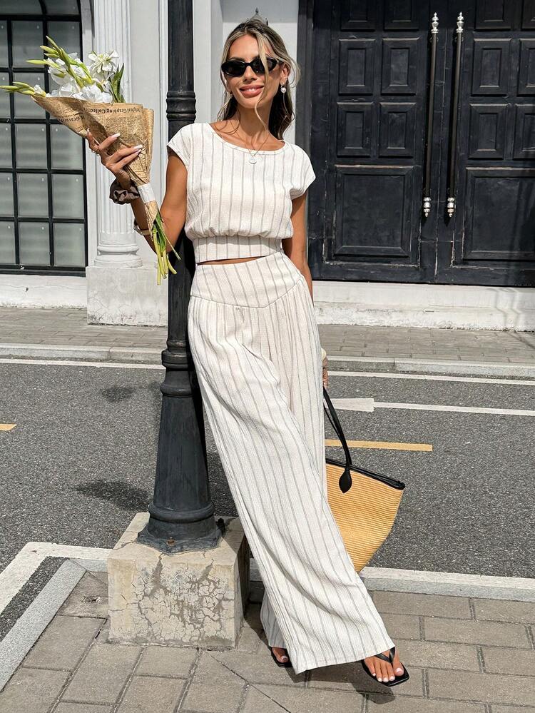 Serisse Women's Striped Round Neck Dolman Sleeve Shirt And Wide Leg Pants Casual 2 Pieces Set Summer - Black and White - View 3