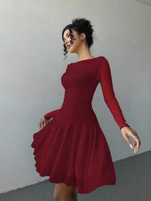 Chiquease فستان سهرة طويل الأكمام مع طيات أنيقة وخصر مشدود، لون أحادي، مناسب للحفلات والمناسبات الربيعية والصيفية - عنابي اللون - مشاهدة 3