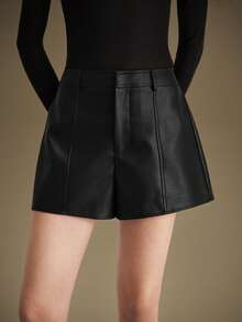 Ontre 2026SS Women's PU Material Real Pocket Elastic Waist Shorts, Urban Commute Business Casual Shorts, Office Lady, Elegant Attire For Women, Suitable For Winter, Christmas, New Year Party Modern Urban Casual Fashion Business Casual Women's Office Wear Low-Key Old Money Style Effortless Temperament Urban Commuting