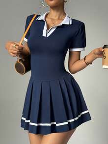 Dewbera 女式撞色绑带V领短袖褶边瑜伽运动连衣裙（含紧身裤） - 藏蓝色 - 查看 4