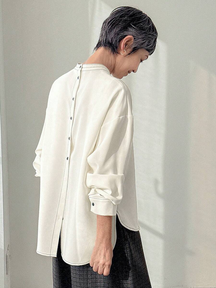 FRIFUL 女士黑色撞色缝线装饰后背撞色纽扣宽松休闲百搭落肩长袖高领衬衫,商务休闲 - 白色 - 查看 1