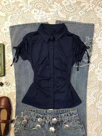 Rina Fox Camisa de manga corta con cremallera completa, cuello y 2 pliegues laterales, estilo Y2K baddie para mujer. Diseño versátil con mangas plisadas y cordón, estilo universitario vintage casual, adecuada para la escuela, el trabajo y las compras.