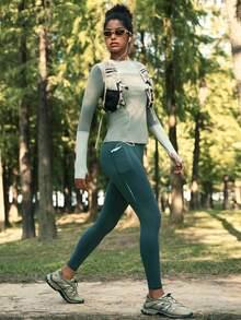 In My Nature Women's Color Block Round Neck Long Sleeve Fitted Outdoor T-Shirt