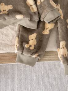 SHEIN 2pcs Baby Boy Toddler Newborn 0-3 Years Old Casual Everyday Outfits Cute Plush Flannel Bear Round Neck Long Sleeve Sweatshirt And Pants Set, Autumn/Winter - Coffee Brown - View 4