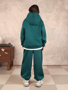 SUMWON Teal Chicago Text Pullover Hoodie And Matching Sweatpants Co-Ord Set With Centre Pocket Elastic Waist Casual Comfort Wear Outfit Vacation - Green - View 2