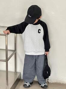 SHEIN Little Byeori 2件套男童休闲撞色长袖卫衣+灯芯绒弹力腰裤套装，秋冬返校时尚男女童装 - 黑與白 - 查看 8