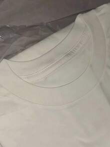 Paquete 4 Camisetas Estilo Boxy Fit Básica sin estampado de algodón, ideal para la calle, combinar estilos o regalar - Negro,Blanco, Moca y Gris Carbón - Ver 7