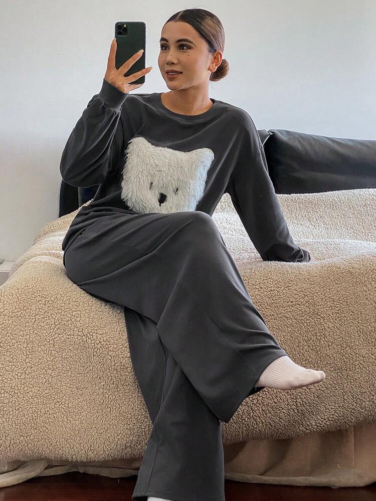 2pcs Plush Puppy Pattern Loose Fit Long Sleeve Top And Long Pants Women Pajama Set