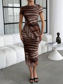 Lavishia 叶影褶皱圆领优雅连衣裙 - 鏽棕色 - 查看 7