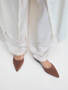 Mnmlis 女士优雅尖头平底鞋，简约设计，通勤必备 - 咖啡棕 - 查看 2