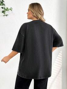 SHEIN CURVE+ Women's Plus Size Round Neck Short Sleeve Loose T-Shirt With Washed Snow Flake And Embroidery - Black - View 2