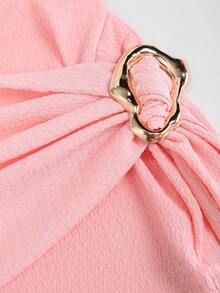 Sweetra 收腰极简喇叭袖紧身收腰连衣裙