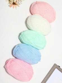 5卷250克手工钩编毛线，柔软舒适，多色编织线，用途广泛，可用于制作钱包、包包、衣服等，DIY情人节礼物手工项目