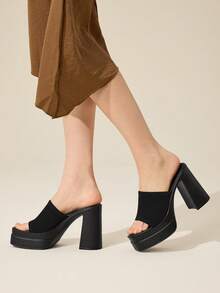 CUCCOO BASICS 女士时尚厚底坡跟凉鞋，适合日常穿着 - 黑色 - 查看 3