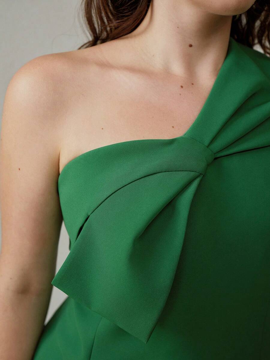 MOTF PREMIUM PLUS SIZE WOMEN'S GREEN ONE SHOULDER BIG BOW SLIM FIT TOP , SPRING/SUMMER - Green - View 2