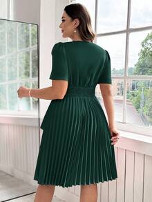 Ellevyn Đầm xếp ly công sở thanh lịch thiết kế bất đối xứng màu trơn cỡ lớn khóa kim loại trang trí - Màu xanh lá cây đậm - Xem 2