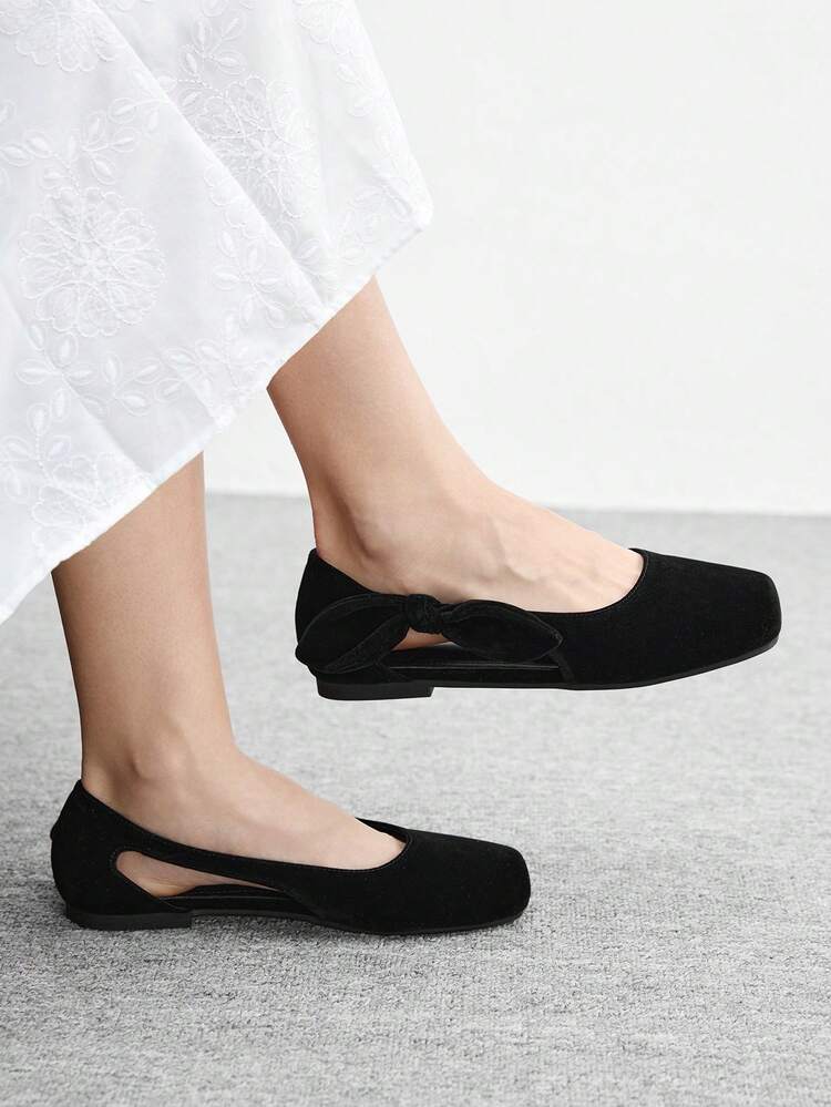 CUCCOO BIZCHIC Women's Casual Versatile Commuting Minimalist Hollow Bow Decor Flats For Christmas