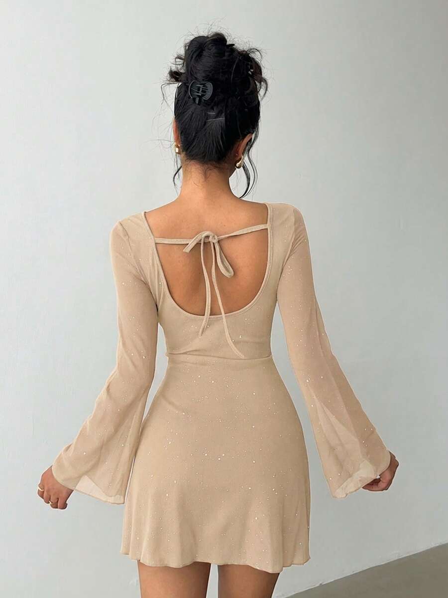 Aloruh Vestido mini ajustado elegante con lazo, espalda descubierta y tela con brillo - Albaricoque - Ver 1
