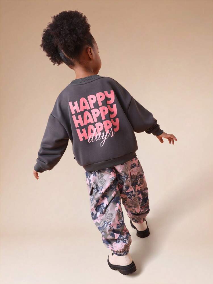 Set aus kurzem Hoodie und Jogginghose mit Blumen-Camouflage-Muster