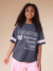 SUMWON Conjunto de camiseta deportiva con gráfico de club y pantalón jogger con cordón y detalles de mangas a rayas, estilo casual para vacaciones, para preadolescentes - Azul Marino - Ver 3