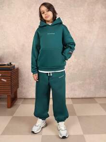 SUMWON Teal Chicago Text Pullover Hoodie And Matching Sweatpants Co-Ord Set With Centre Pocket Elastic Waist Casual Comfort Wear Outfit Vacation - Green - View 7
