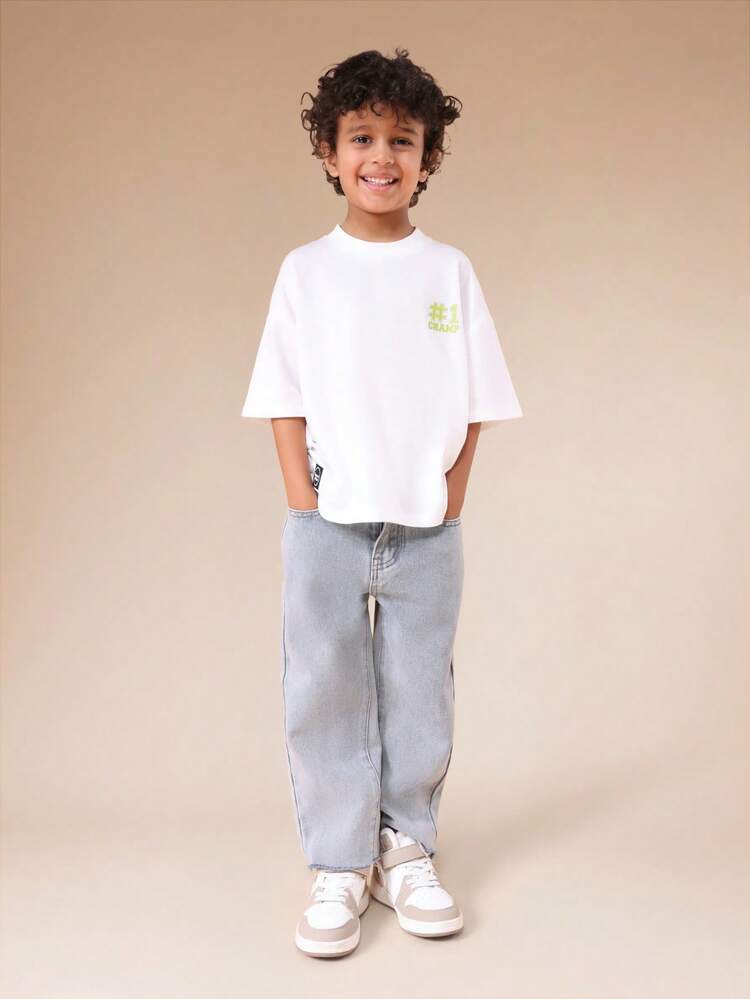 T-shirt oversize con stampa grafica e logo