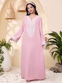 SHEIN Ramadan New Loose Casual Crew Neck Pattern Long Sleeve Robe For Teen Girls, Pink Robe, Traditional Arabic Clothing, Kaftan, Jalabiya, Abaya Robe, Ramadan, Matching Sister, Mother-Daughter - Pink - View 8