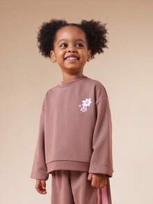 Bộ đồ thể thao SUMWON dành cho bé gái, gồm áo sweatshirt cổ tròn in hoa và quần ống rộng, có chữ NYC, thích hợp mặc đi chơi hoặc du lịch. - màu nâu - Xem 3