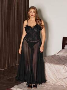 Slumberist 加大码 3D 立体花卉装饰网纱透视蕾丝拼接鱼骨腰身设计长款睡裙 - 黑色 - 查看 1