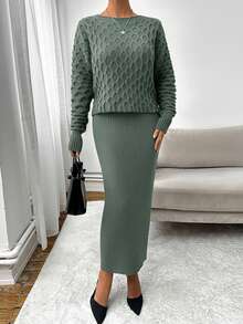 EURMUSE Women's Autumn/Winter Batwing Sleeve Sweater And Sleeveless Fitted Knit Dress Elegant 2-Piece Set - Mint Green - View 4