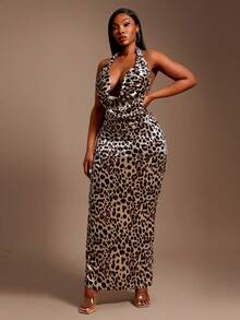 Radiana Robe ajustée en velours imprimé léopard avec encolure drapée profonde et col montant, pour femmes de grande taille - Multicolore - Voir 5