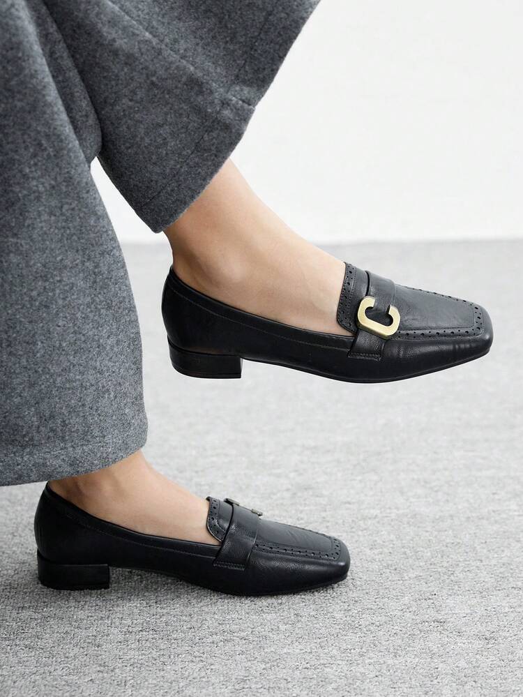 CUCCOO BIZCHIC Women's Casual Versatile Minimalist Metal Decor Flats For Christmas