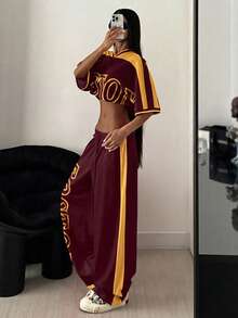 StreetHx Bộ 2 áo crop top + quần nỉ in họa tiết tương phản cho nữ - Nhiều màu - Xem 6