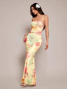 SHEIN PETITE 女士优雅印花露背连衣裙 夏季夏季服装 沙滩装 女士沙滩度假装 度假装 波西米亚风 热带度假女装 热带度假女装 结婚周年纪念伴娘派对约会性感婚礼宾客礼服 女士新娘送礼会礼服 白色优雅端庄仙气 - 米色 - 查看 5