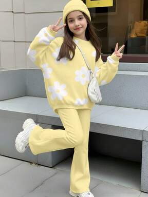 SHEIN مجموعة من قطعتين من البلوزة الفضفاضة ذات الياقة المستديرة والأكمام الطويلة للفتاة الصغيرة، طبعة زهرية كلاسيكية جميلة، مناسبة للخريف/الشتاء