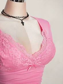 SHEIN ICON 大码V领蕾丝拼接腰部褶皱修身针织T恤，性感春夏T恤，婚礼宾客上衣 - 粉色 - 查看 6