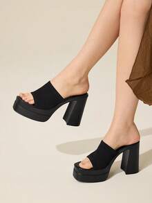 CUCCOO BASICS 女士时尚厚底坡跟凉鞋，适合日常穿着 - 黑色 - 查看 1