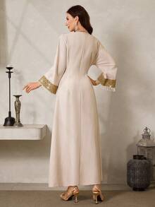 Al Najma 女士亮片拼接喇叭袖宽松时尚阿拉伯风格连衣裙 - 杏色 - 查看 5