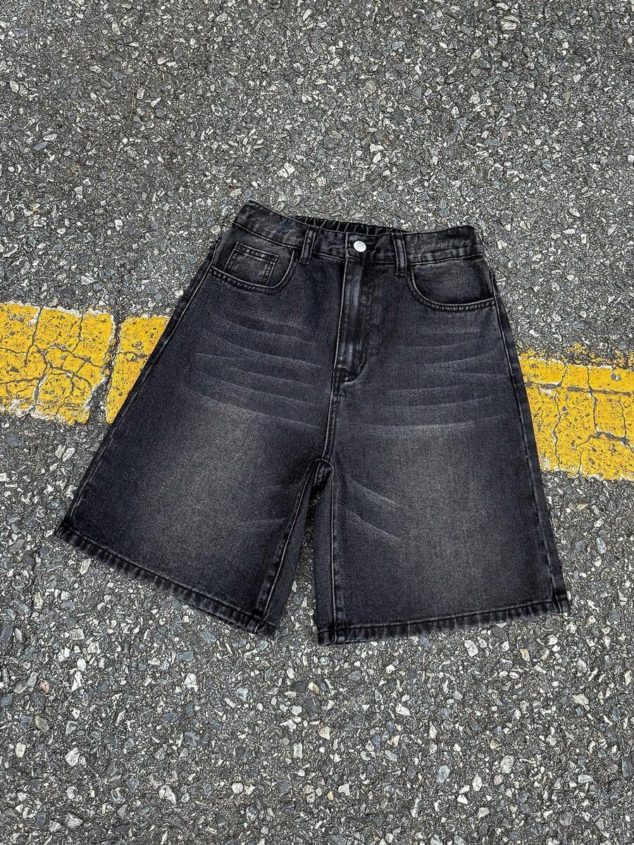 Shorts en jean noirs amples, confortables et simples, style décontracté vintage cool Y2K pour ados. Vêtements de base pour garçons ados, idéaux pour la rentrée scolaire, le collège, les sorties, les festivals et la plage. Tenues streetwear pour l'automne, l'hiver et la rentrée scolaire.