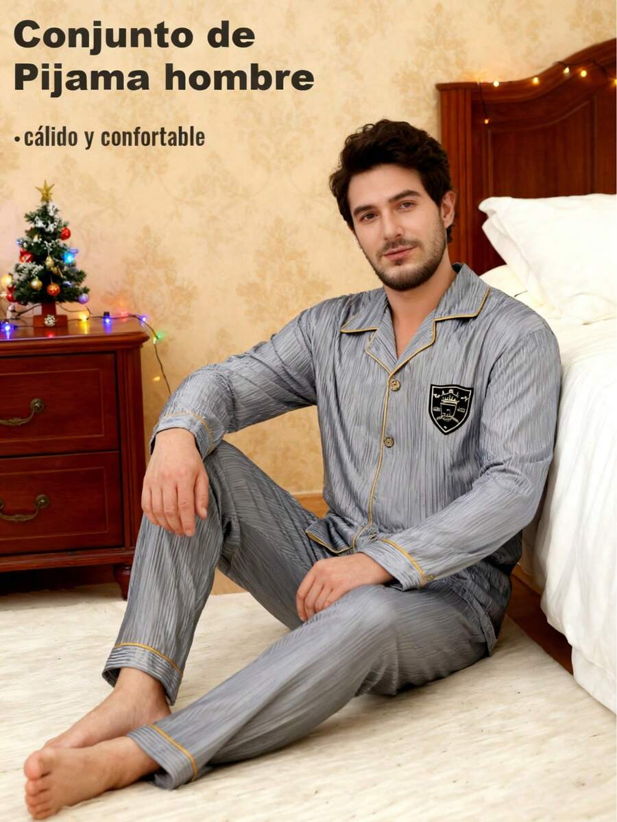 COTOLO Conjunto de Pijama Hombre Gris de Seda Suave, Manga Larga con Bordes Dorados, Diseño Elegante con Escudo, Cálido y Confortable, Regalo de Navidad - Gris - Ver 1