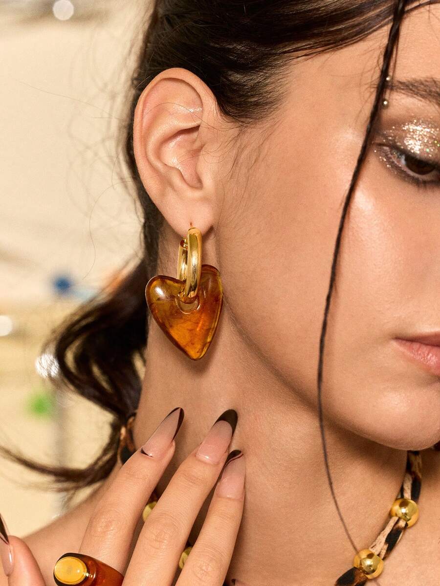 Glisma Bursztynowe kolczyki koła w kształcie serca dla kobiet, luksusowe, spersonalizowane kolczyki, modne i uniwersalne, jesień/zima - Złoto - Zobacz 1