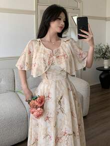 Modelyn 女士V领斗篷式收腰飘逸印花雪纺连衣裙 - 黃色 - 查看 8