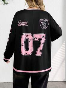 SHEIN CURVE+ 休闲街头美式复古新款圆领露肩字母英文Logo印花长袖超宽松T恤裙杏色下摆绿色花朵女式T恤-A - 黑色 - 查看 2