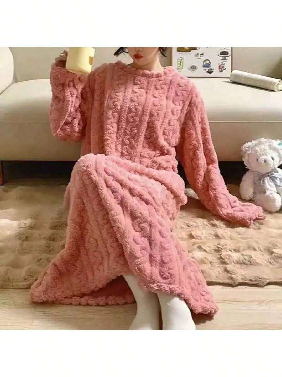 秋冬珊瑚绒长款浴袍,新款冬季加大码睡衣,保暖家居服加厚保暖加长浴袍/睡袍/睡衣,温暖柔软休闲全身浴袍,休闲长袖圆领法兰绒浴袍,女士秋冬家居服睡裙 - 彩色 - 查看 1