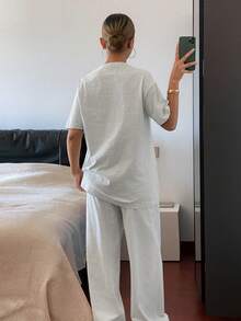 DAZY 女款字母印花寬鬆短袖上衣與長褲兩件式休閒套裝睡衣 - 灰色 - 查看 2
