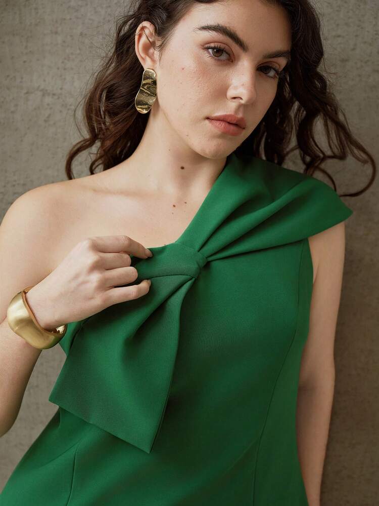 PLUS SIZE WOMEN'S GREEN ONE SHOULDER BIG BOW SLIM FIT TOP , SPRING/SUMMER