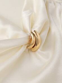 GlowEve 女士休闲泡泡雪纺金属扣衬衫，不对称领口上衣，适合通勤和聚会穿着 - 杏色 - 查看 6