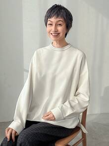 FRIFUL 女士黑色撞色缝线装饰后背撞色纽扣宽松休闲百搭落肩长袖高领衬衫，商务休闲 - 白色 - 查看 7